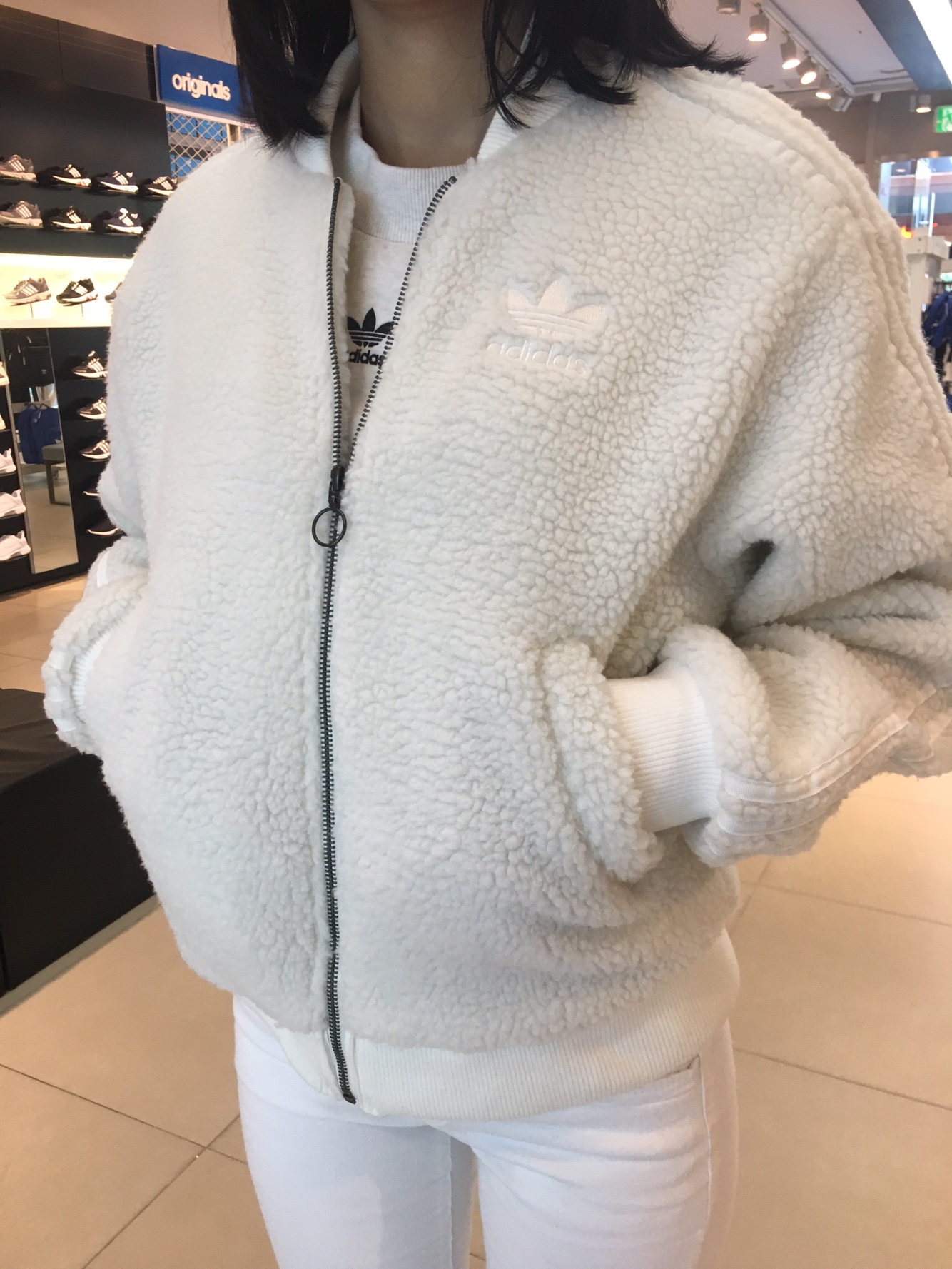 Original Adidas Superstar Track Jacket White Caliroots SST BR5191 Buff Sherpa Fleece Jacket