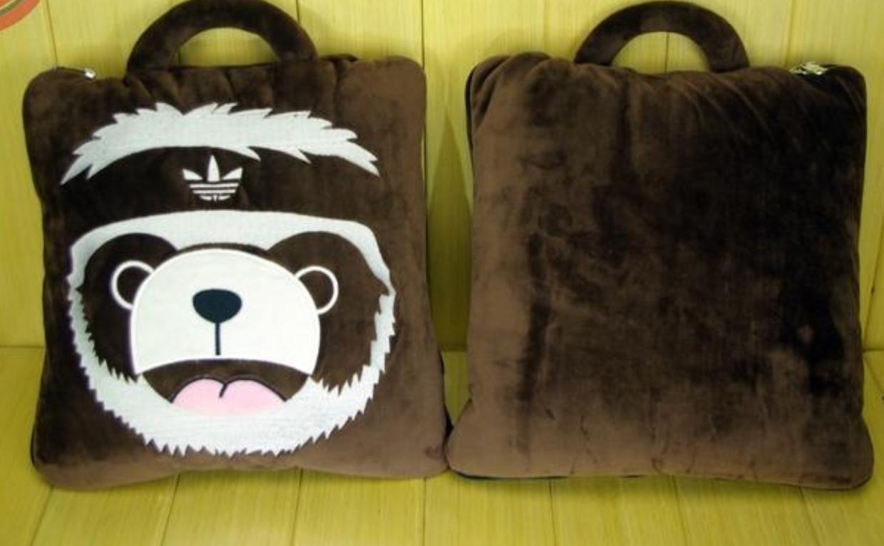 Promotion Hot Selling Adidas Pillow Original Adidas Panda Car Poillows